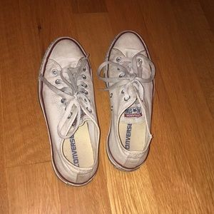 White converse